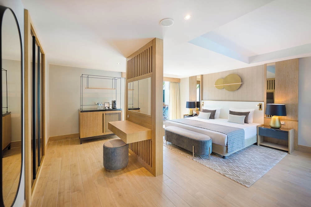 Swim Up, Lake, Suite, Double Bed, 2 Sofa