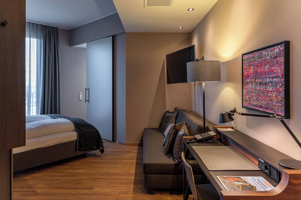 Qube Hotel Bahnstadt 25/49
