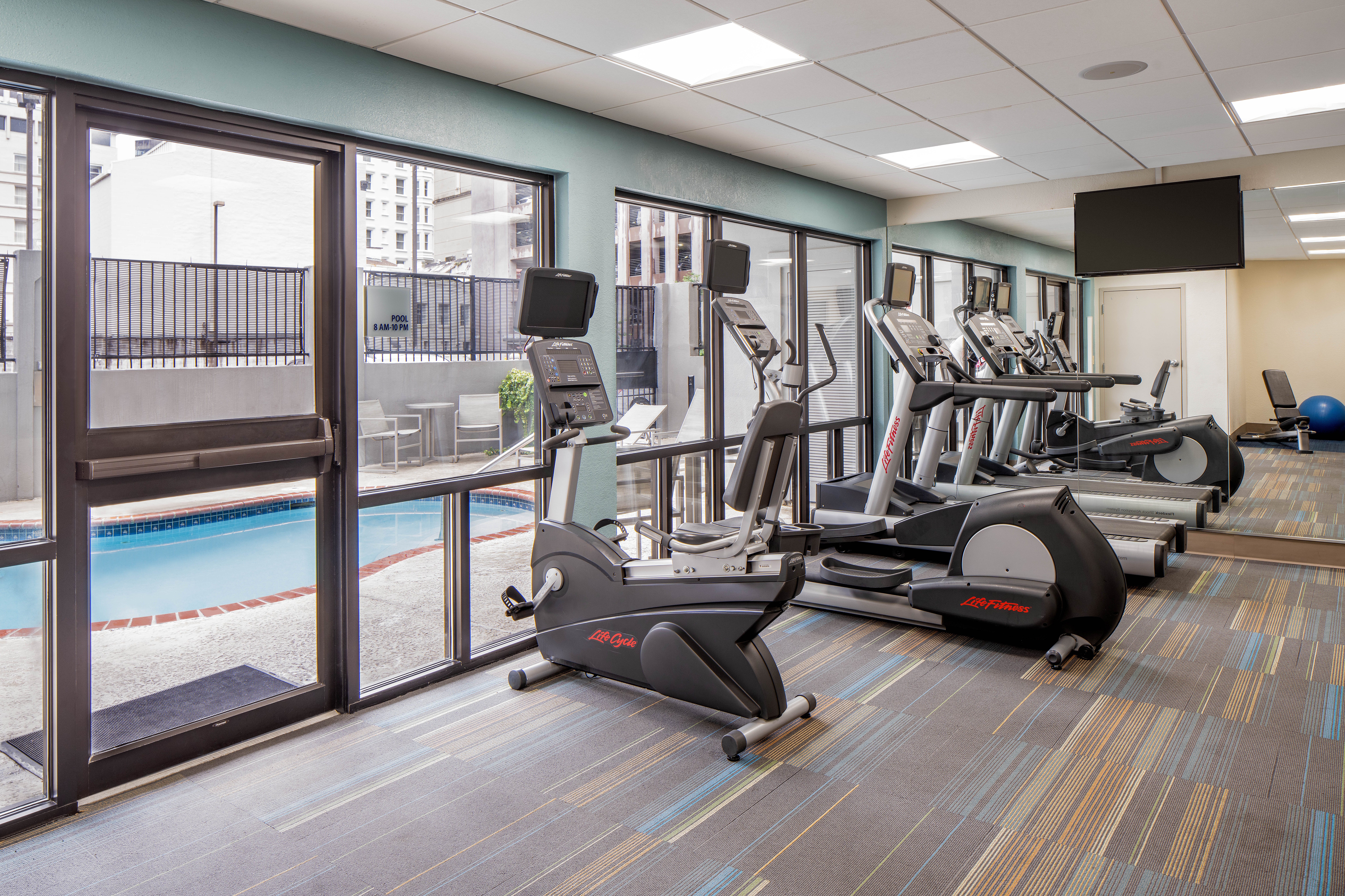Holiday Inn Express New Orleans Dwtn - Fr Qtr Area 33/52