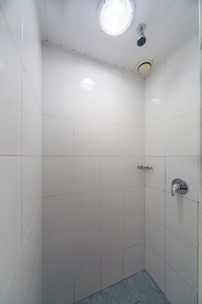 IBIS BUDGET BELEM 57/58
