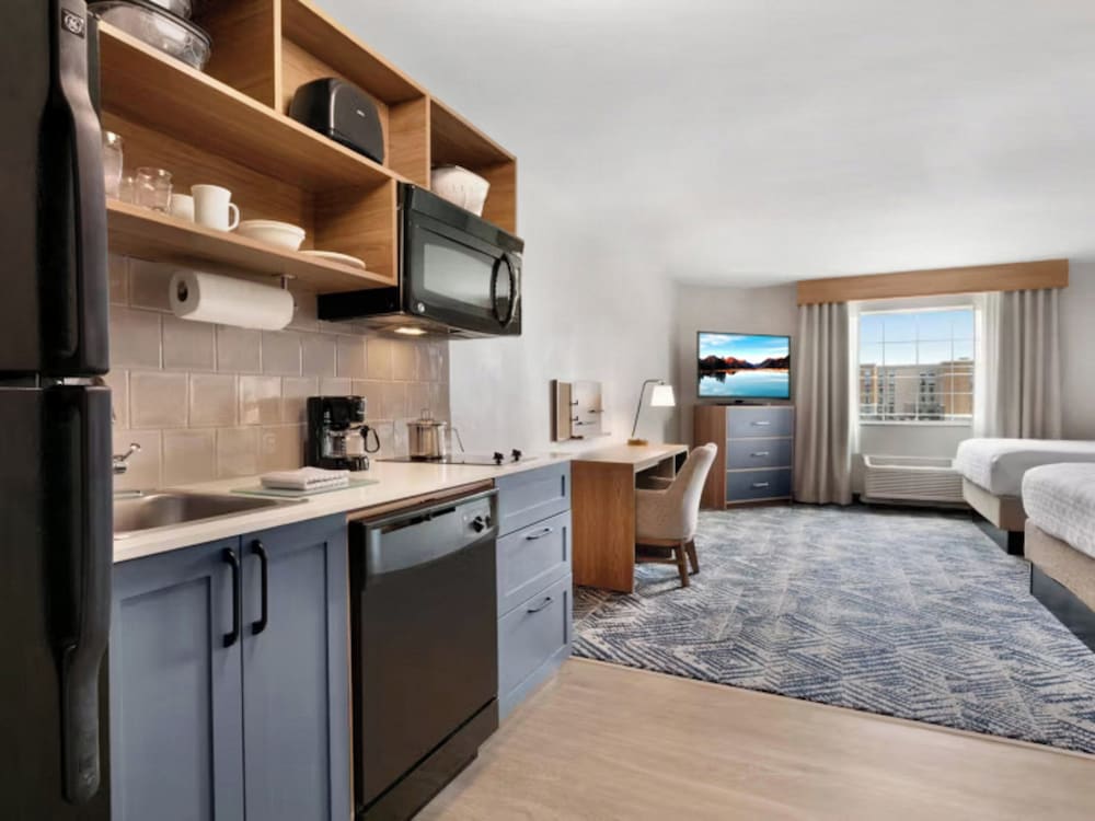Candlewood Suites Indianapolis Northwest 74/74