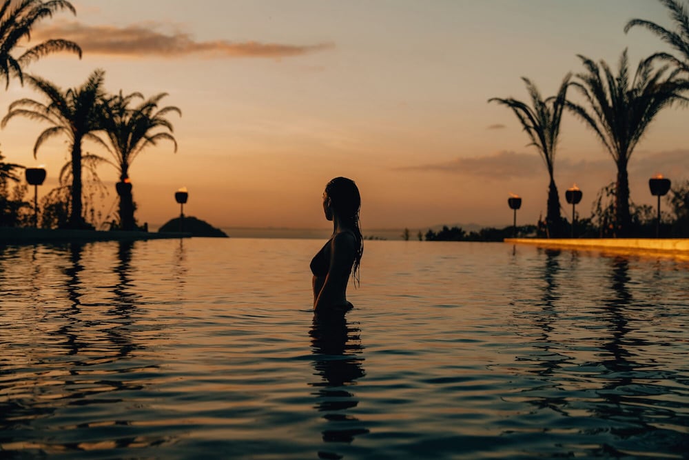 Botanical Pool Club 49/56