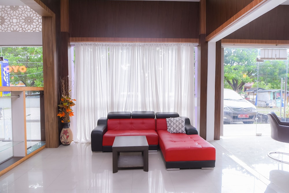 OYO 1630 Hotel Syariah Ring Road 30/33