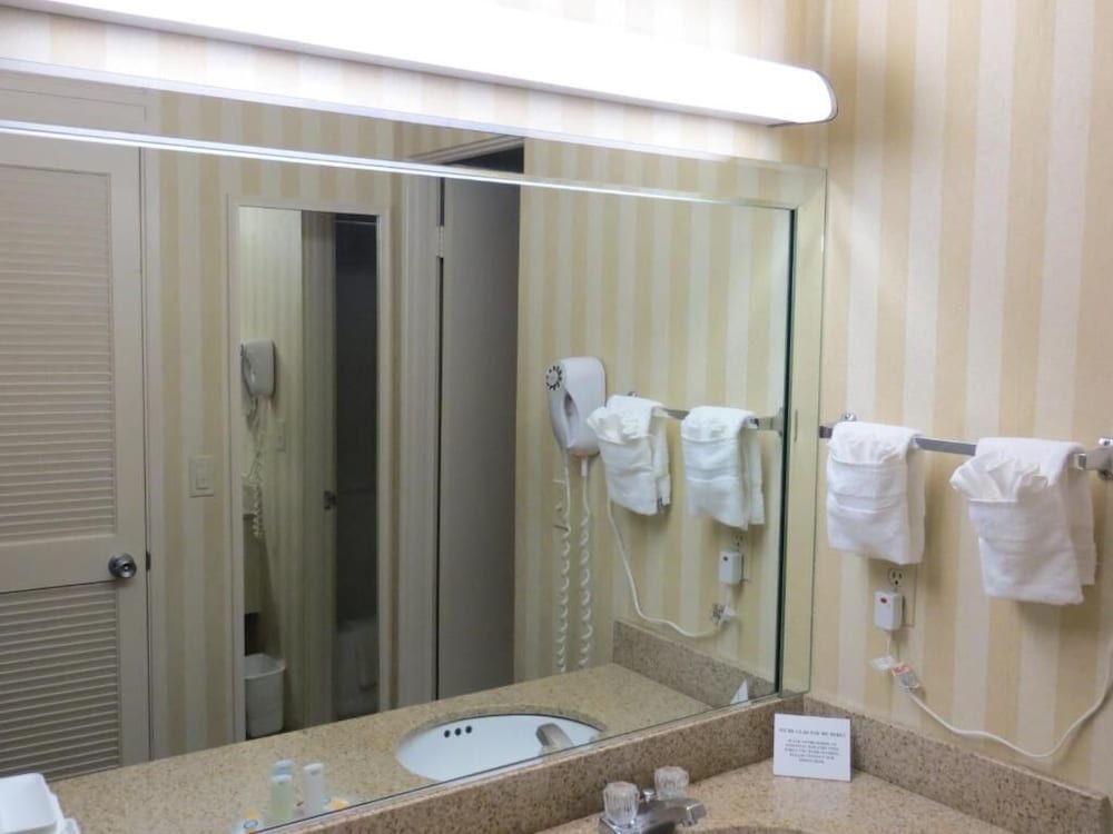 Travelodge By Wyndham Palm Springs 40/41