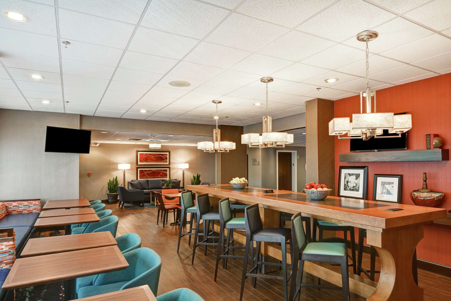 restaurant cafeteria