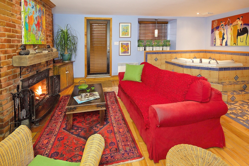 Petite Auberge Les Bons Matins B&B 46/72