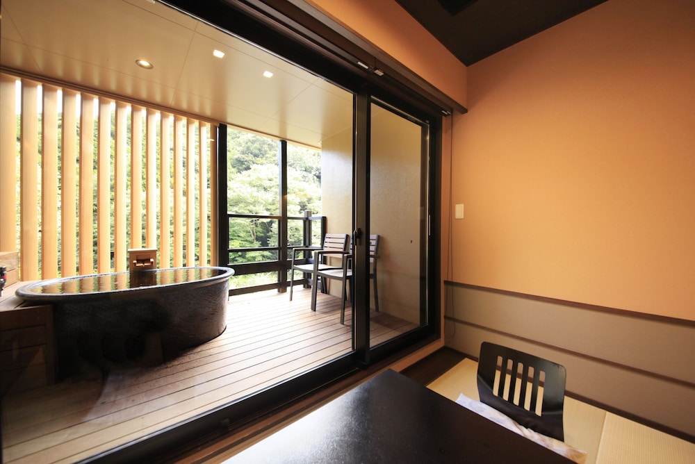 Hakone Suimeisou 10/41