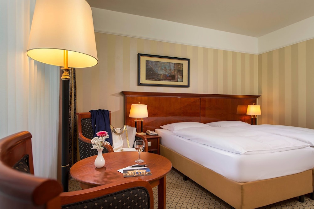 JW Marriott Hotel Berlin 10/68