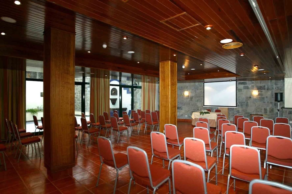Camoes Hotel 44/48
