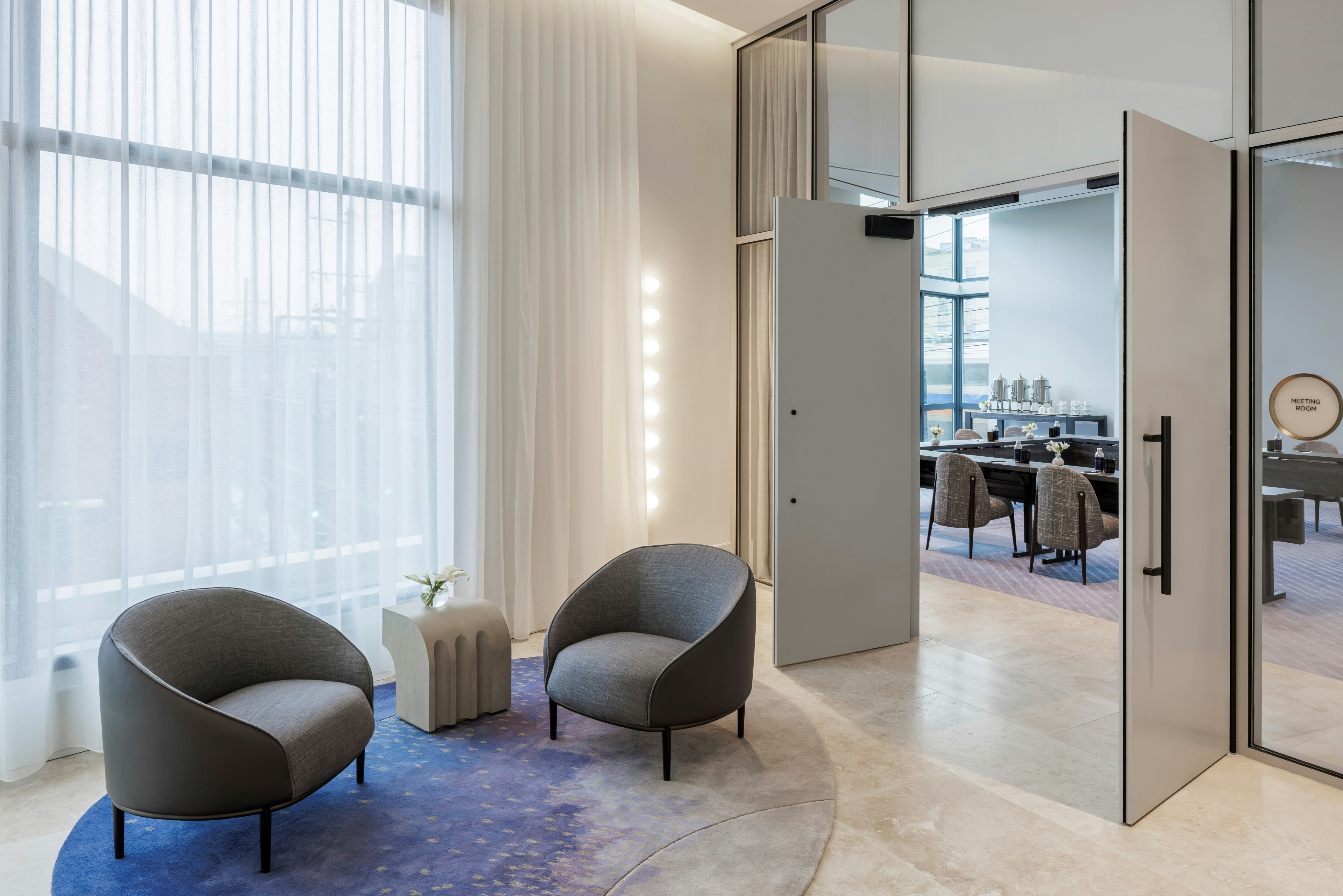 The Morrow Washington DC, Curio Collection by Hilton 35/52