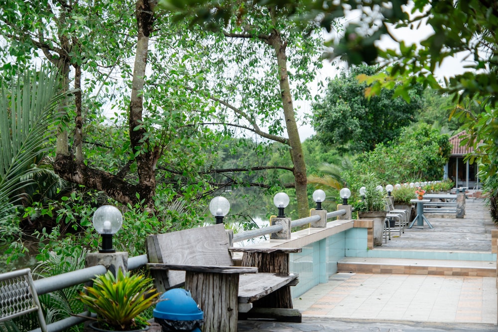 Baanrimnam Resort Trat 41/48