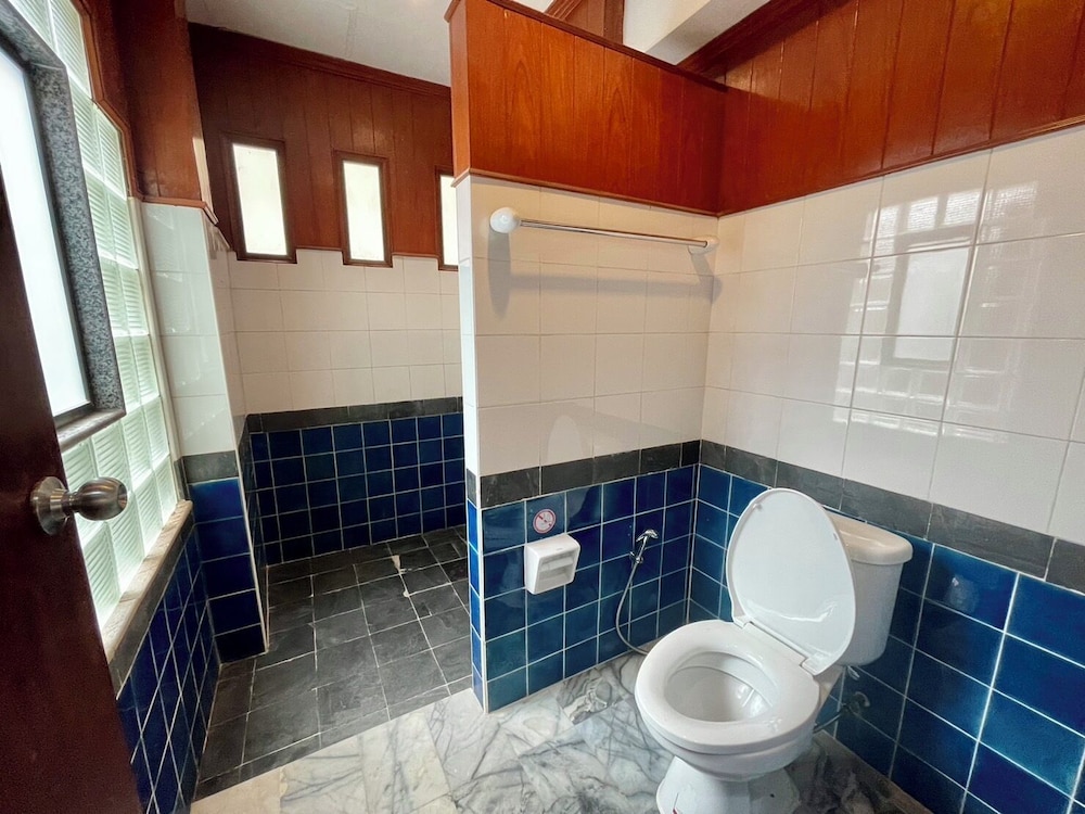 Samui Honey Cottages Beach Resort 67/70