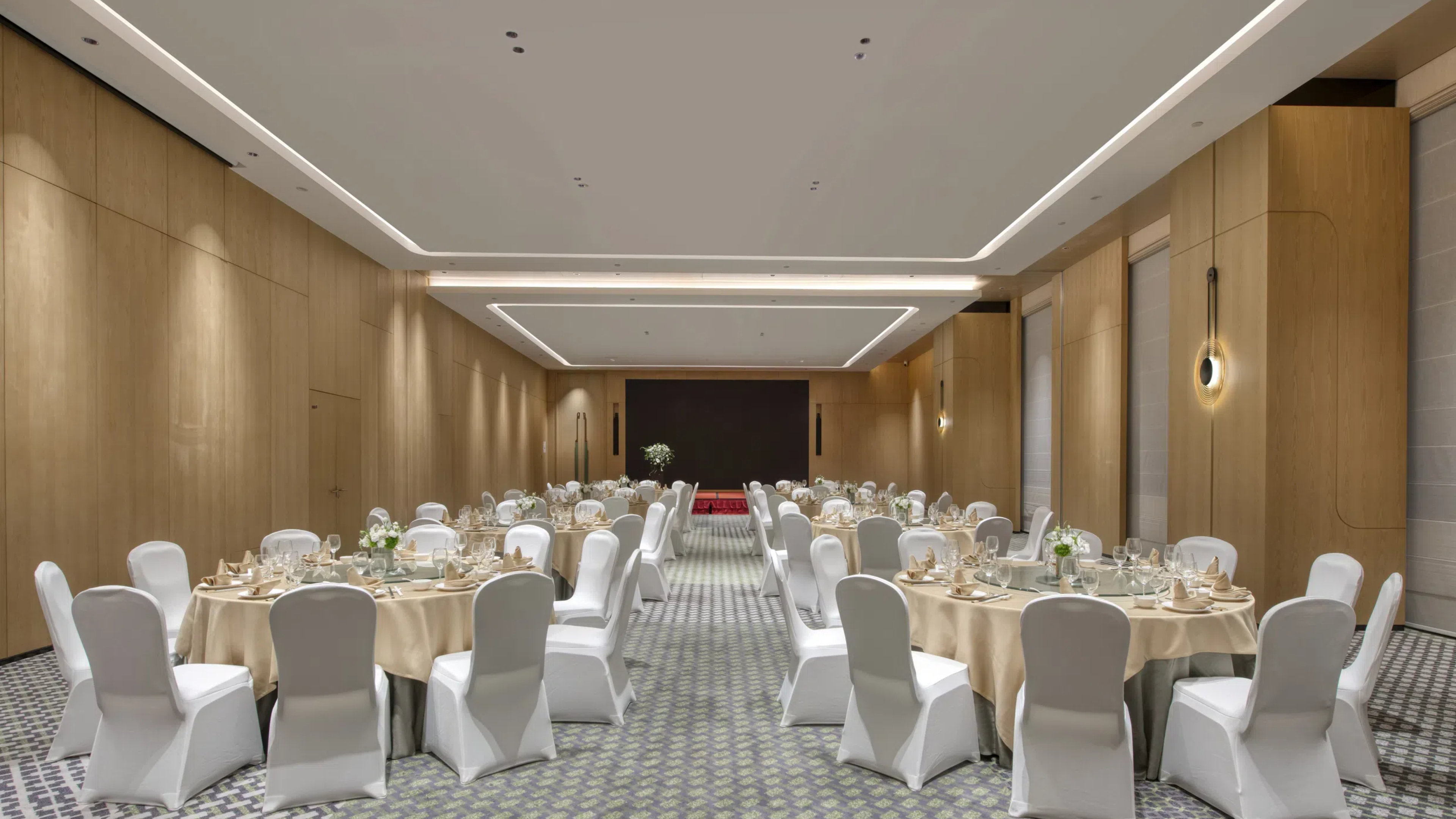 Holiday Inn Shenzhen Nanshan 24/33