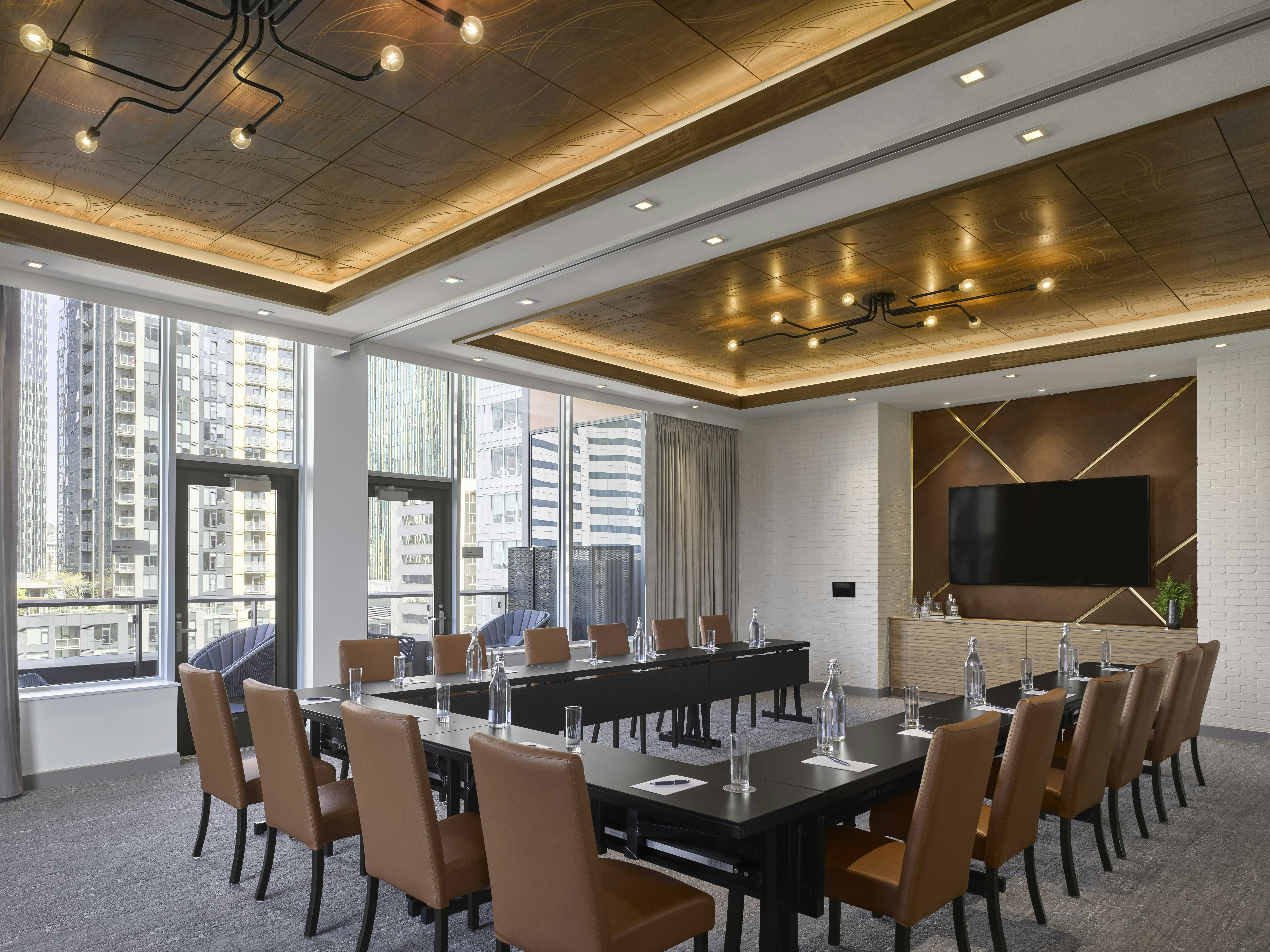 The Sound Hotel Seattle Belltown Tapestry Collection by Hilton 19/23