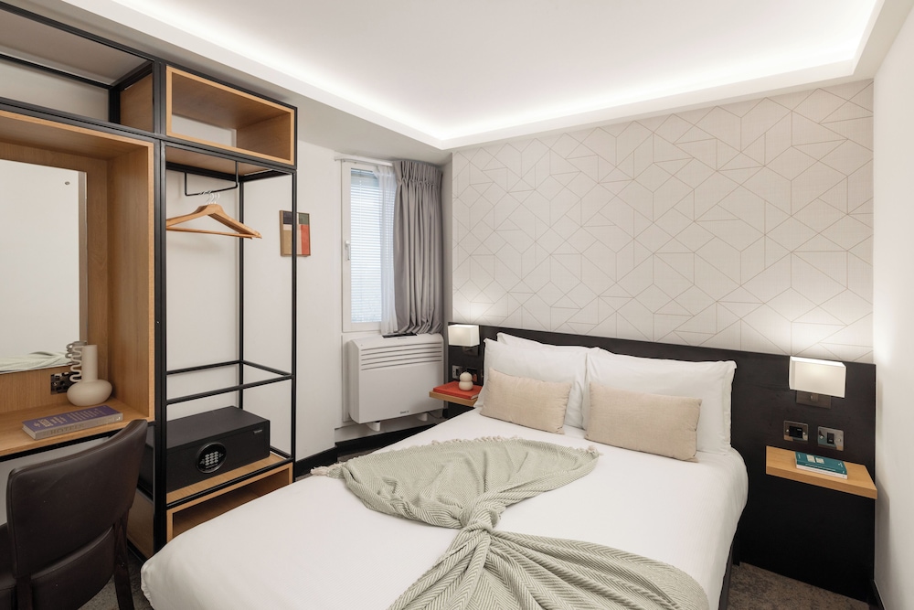 STG Hotel London Oxford Street 72/143