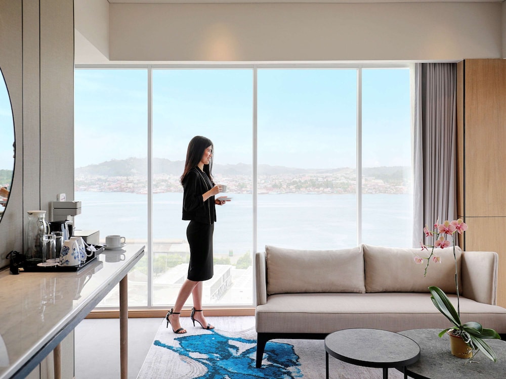 Mercure Samarinda 45/75