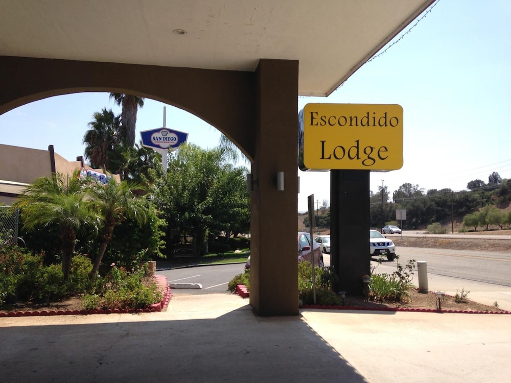Escondido Lodge 49/56