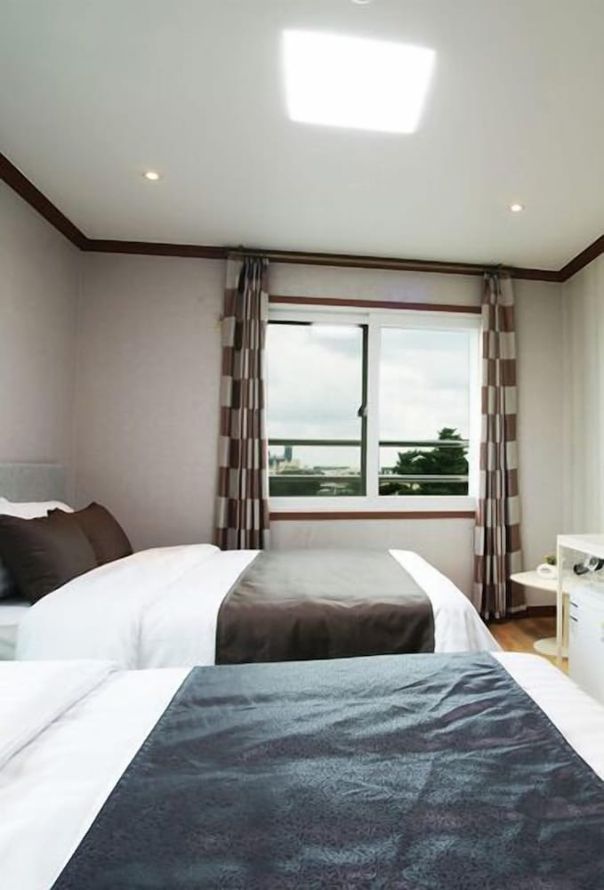 SEONGSAN AQUA BEACH HOTEL 27/42