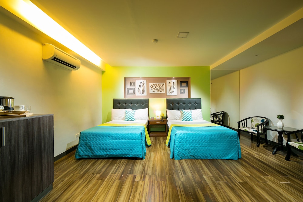 950 Condotel 28/58