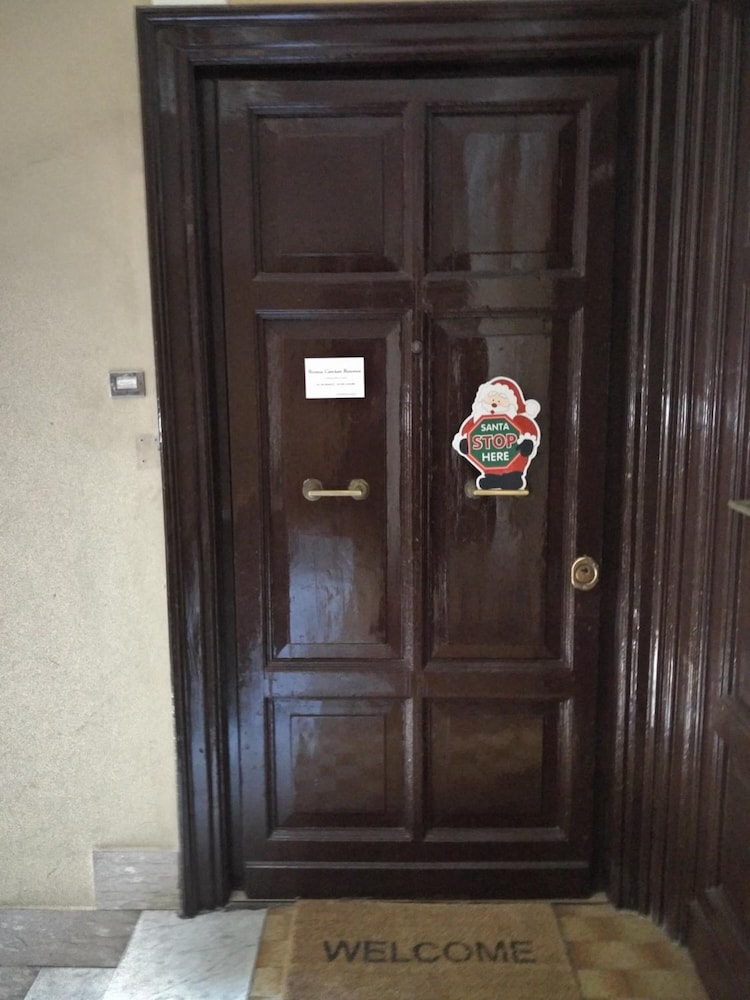 Rome Center Rooms 3/44