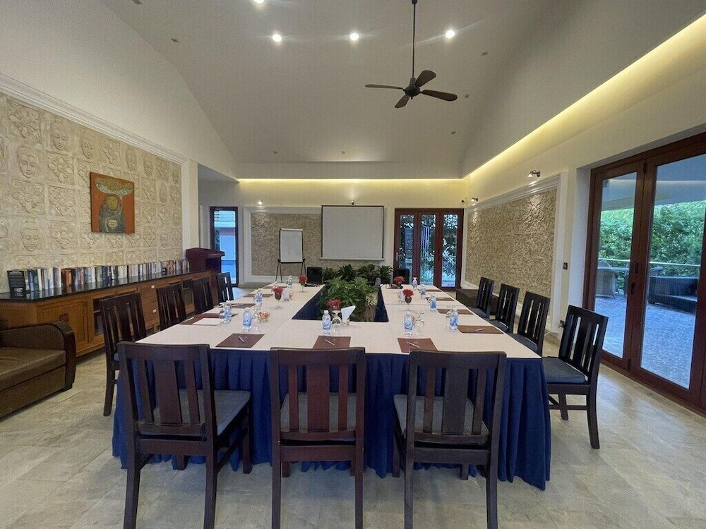 Victoria Phan Thiet Beach Resort & Spa 35/50