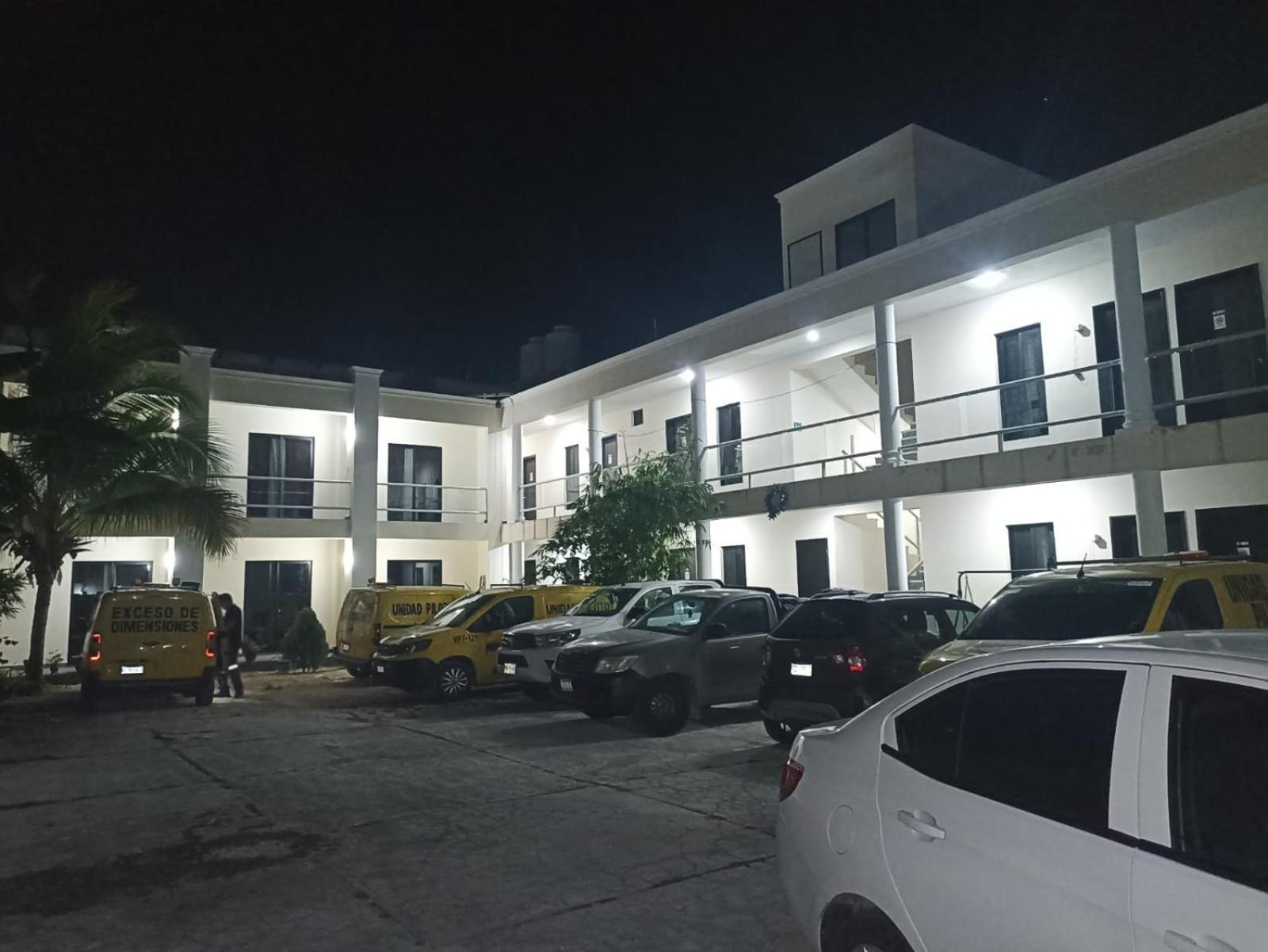 Hostal 230 3/38