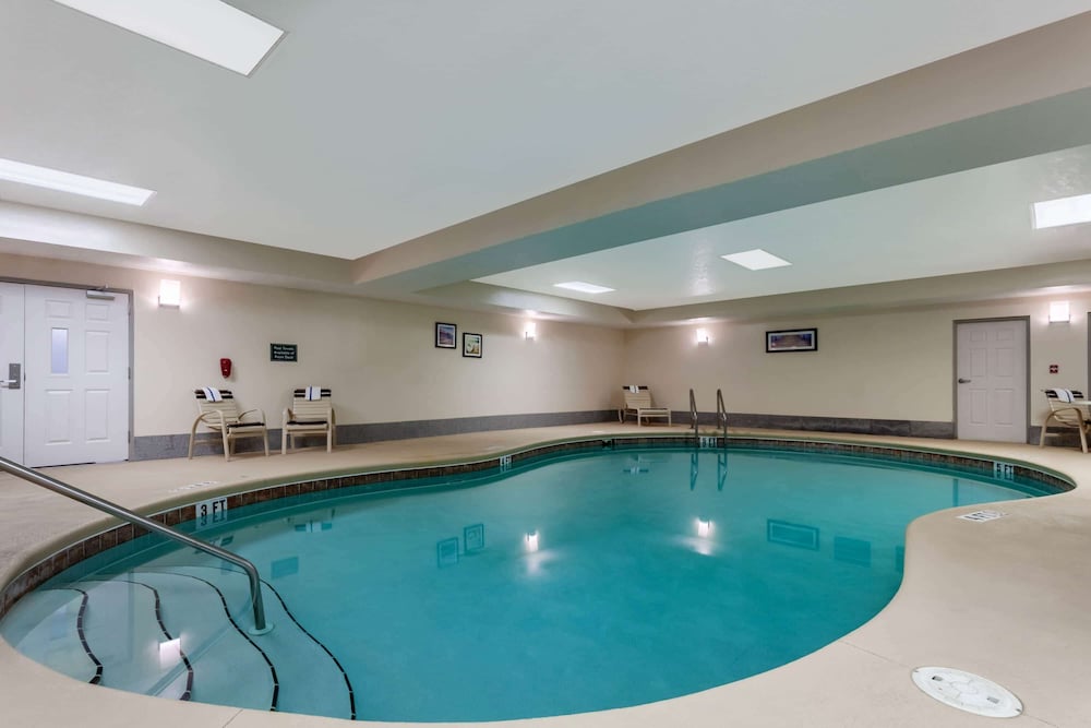 La Quinta Inn & Suites by Wyndham Port Orange / Daytona 26/57