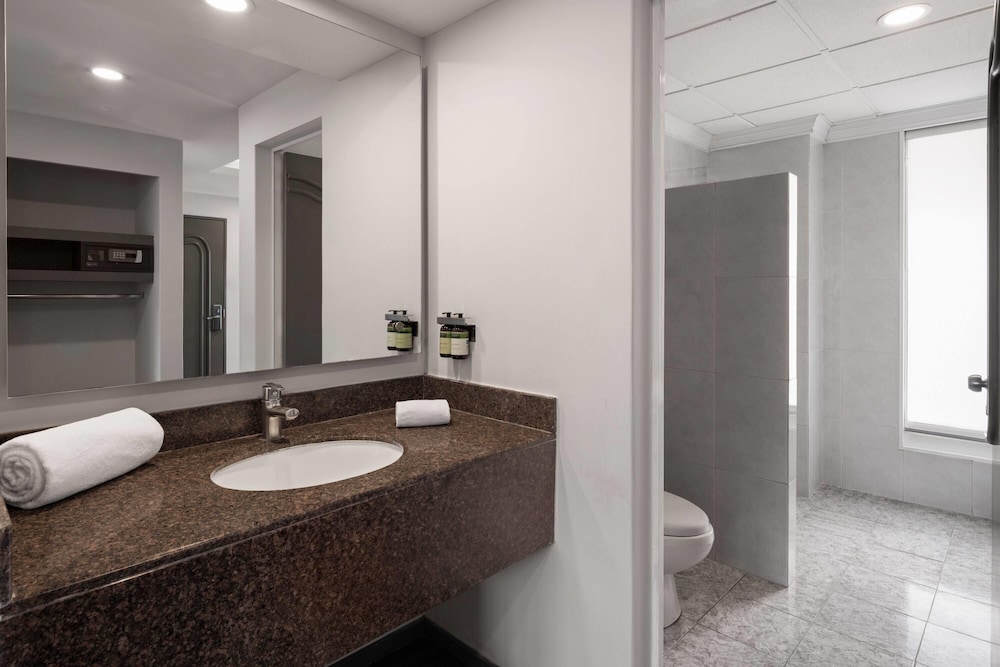Hotel MX congreso CDMX, Trademark Collection by Wyndham 47/48
