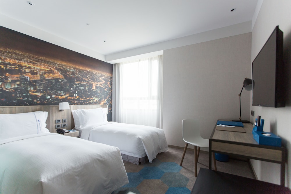 AIRLINE INN KAOHSIUNG STATION 10/65