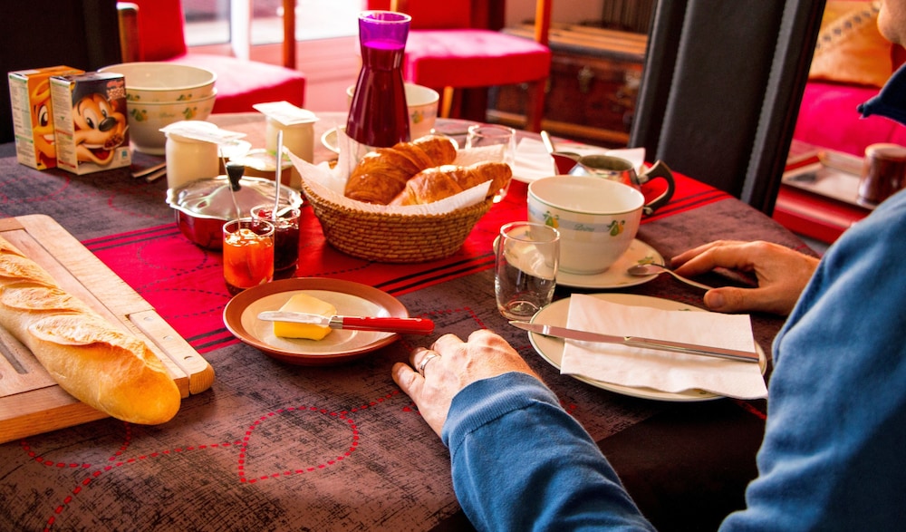 Chambre D'amis 33/44