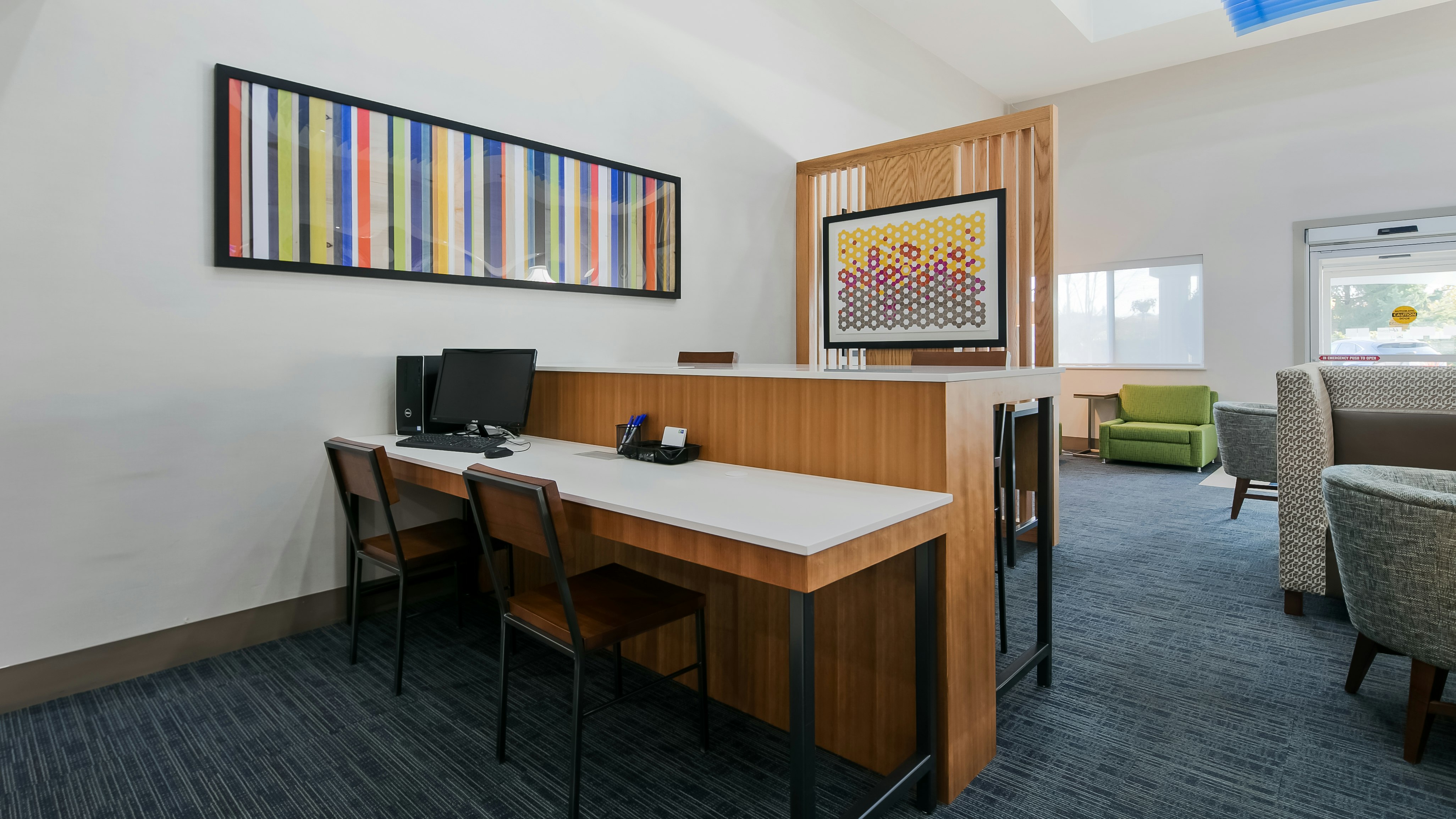 Holiday Inn Express And Suites Everett 12/54