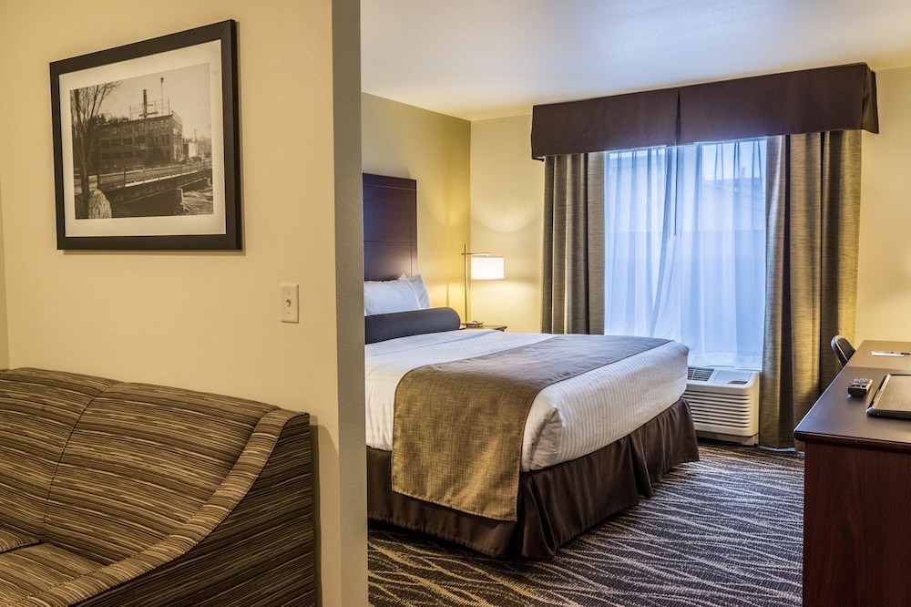 Cobblestone Hotel & Suites - Hartford 21/57