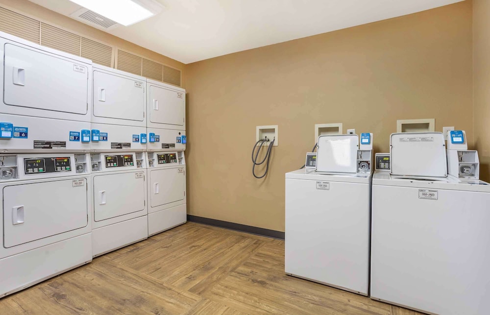 Extended Stay America - Meadowlands - East Rutherford 27/56