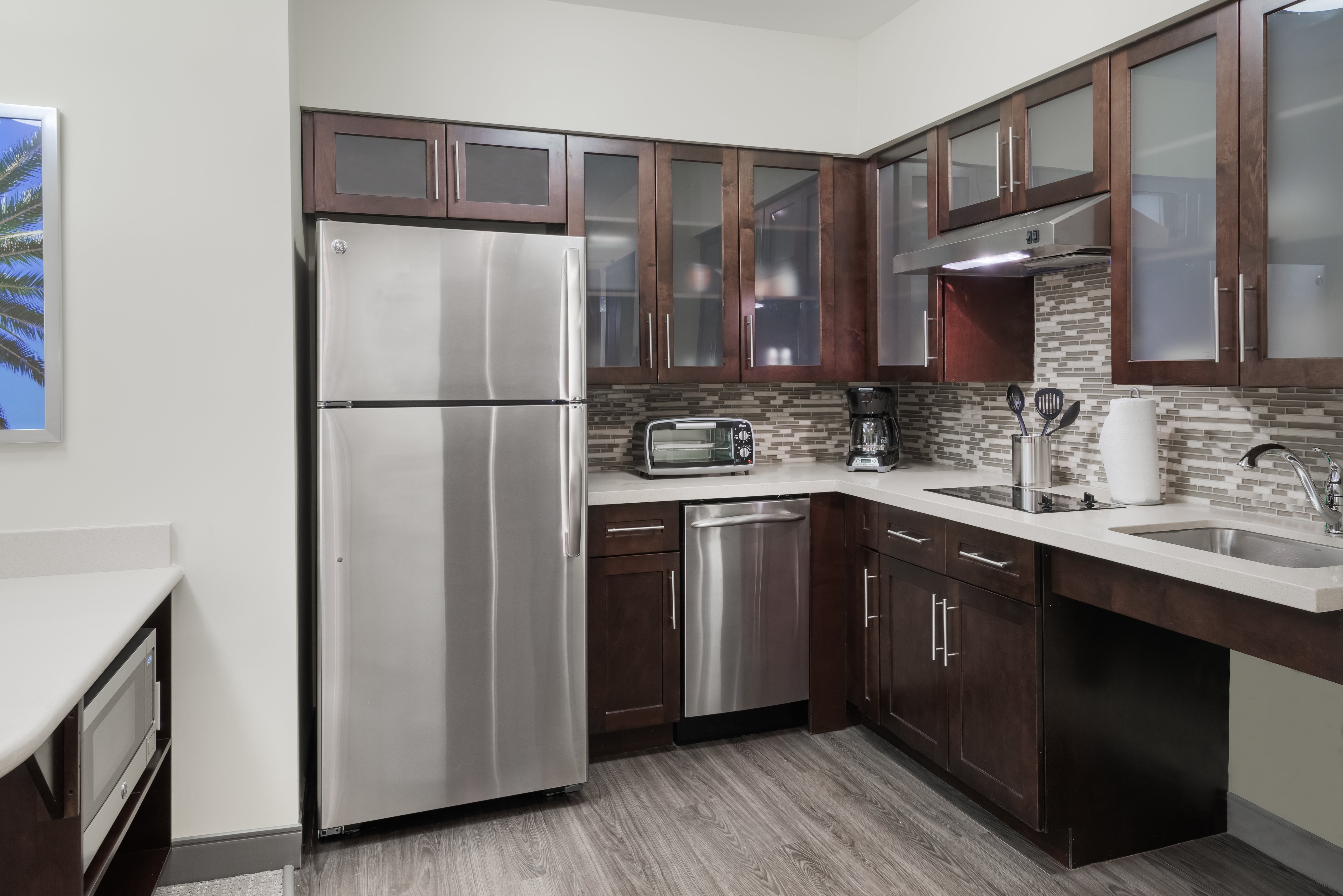 Staybridge Suites Miami International Airport 75/77