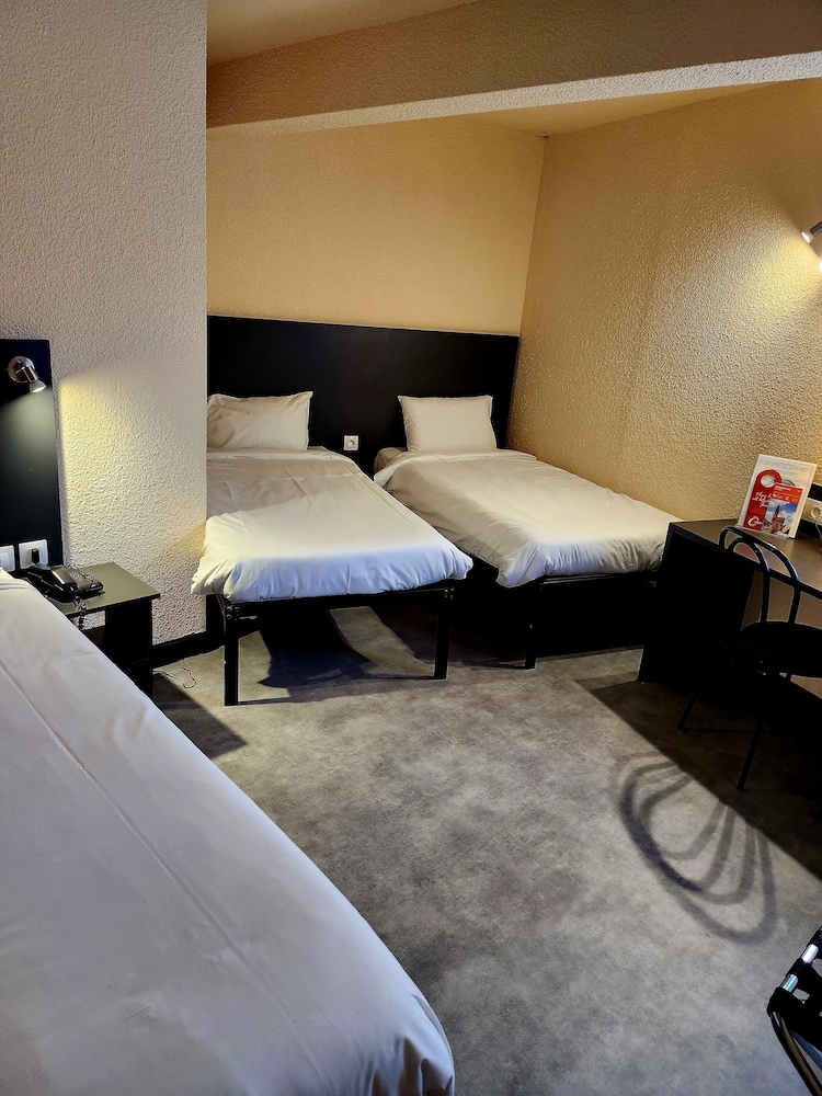 Hotel the Originals Strasbourg Nord Le Forum 21/59