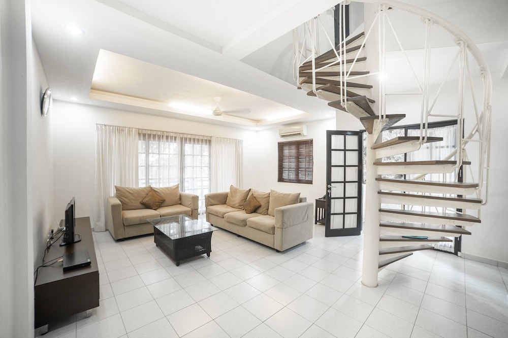 Nongsa Point Marina Resort 36/72
