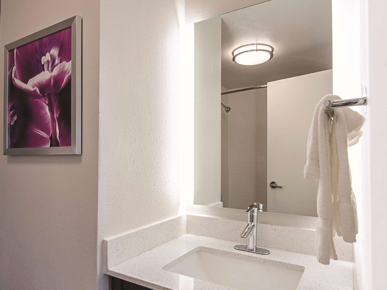 La Quinta Inn and Suites by Wyndham Portland 49/50