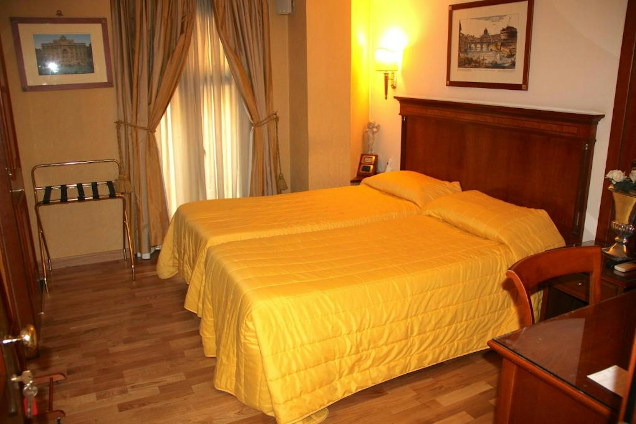 Luxury Rooms H 2000 Roma 16/53