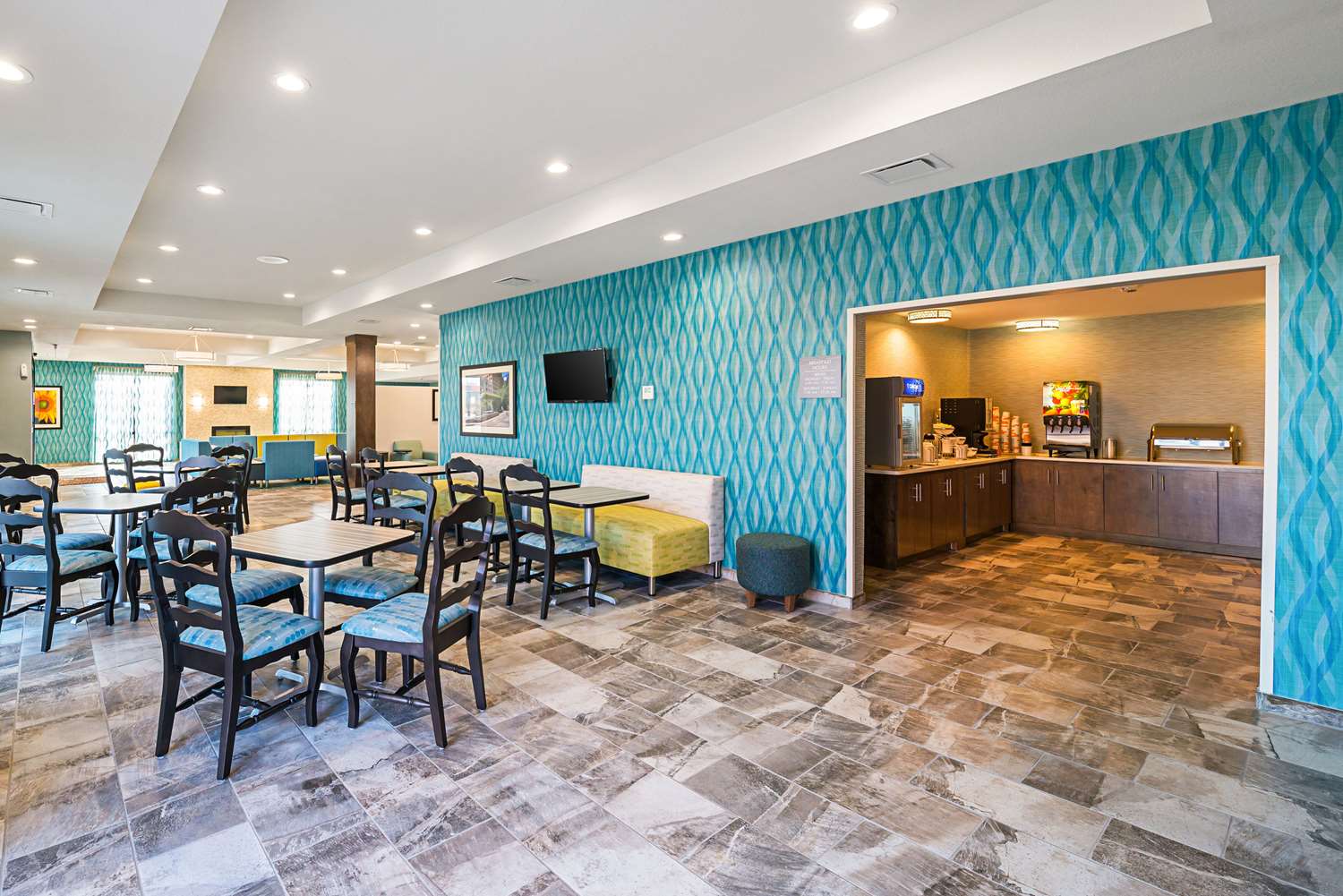 Comfort Inn & Suites Oklahoma City near Bricktown OK 11/15