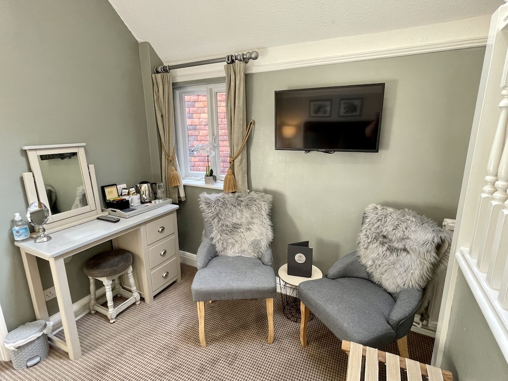 The Abbey Hotel 33/50