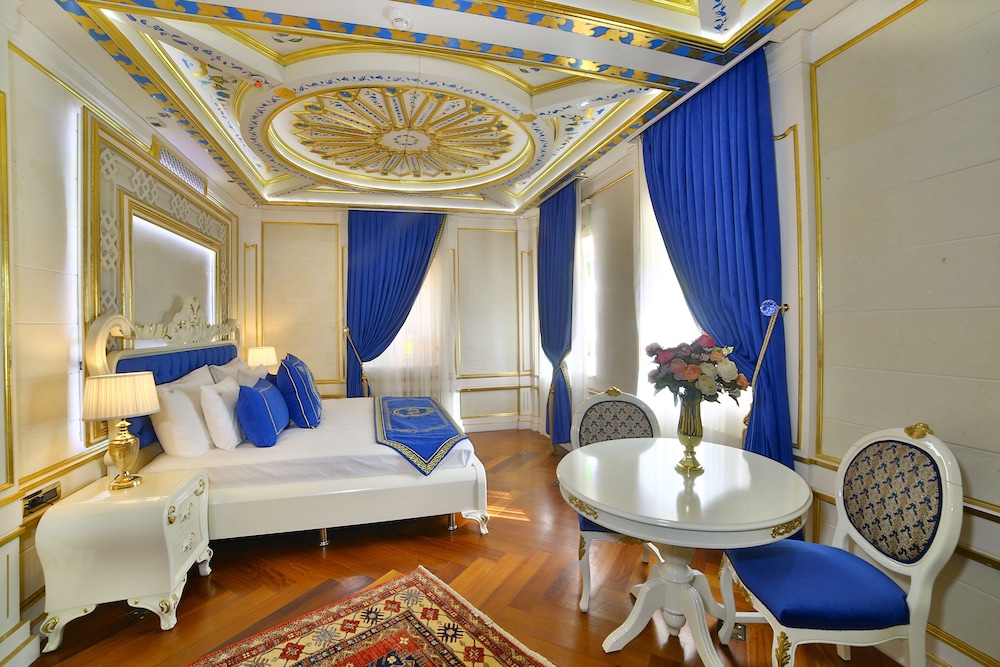 Seven Hills Palace & Spa 30/72