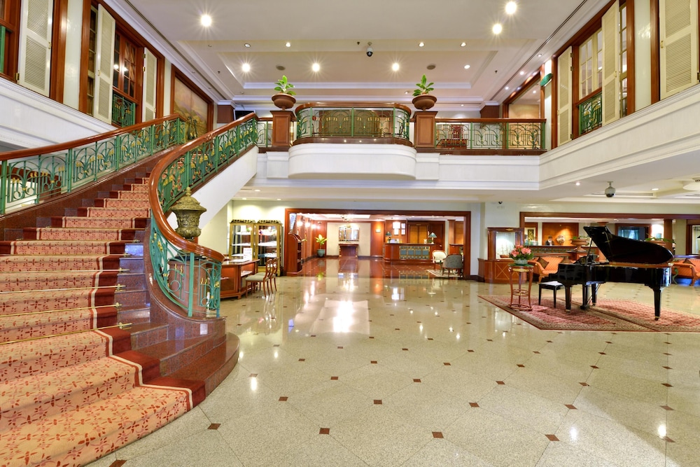 Evergreen Laurel Hotel 10/69