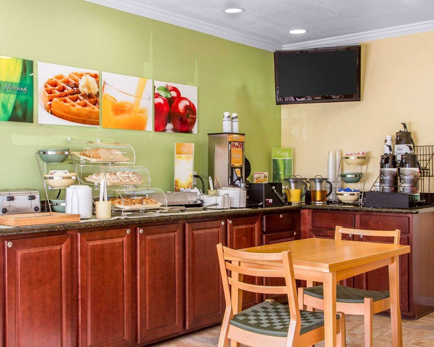 Quality Inn Ukiah, CA 33/43