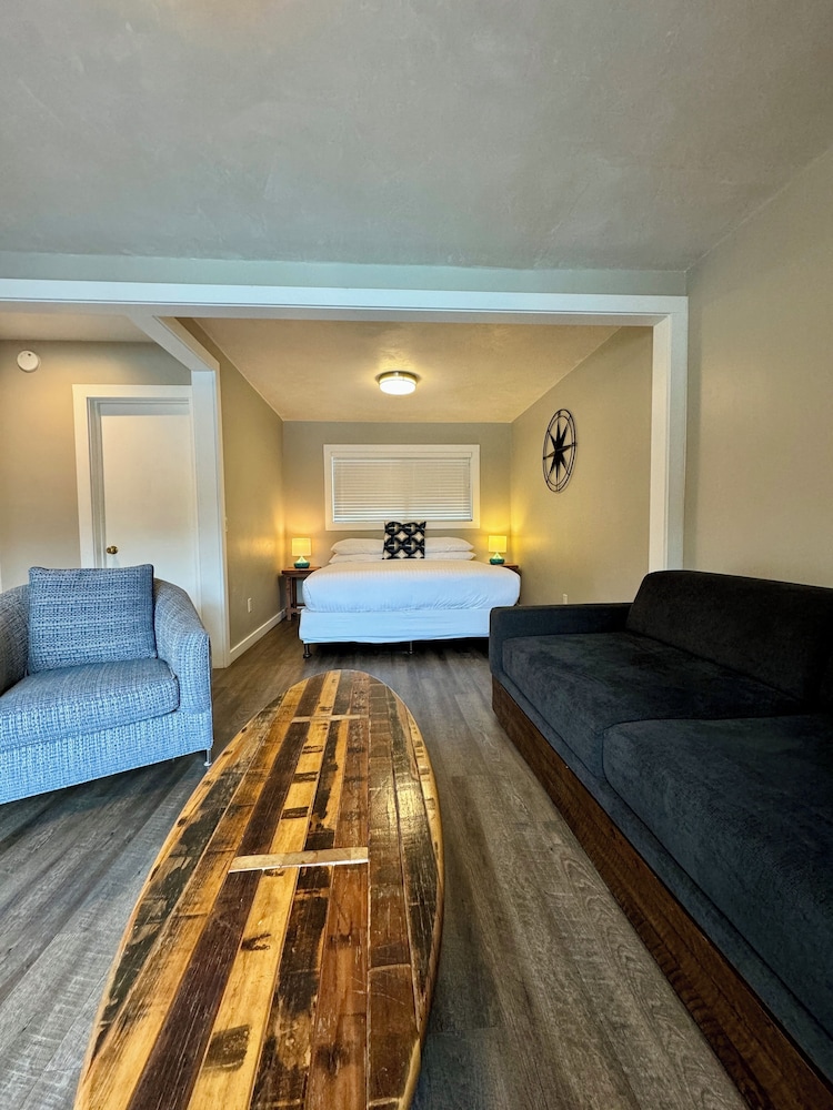 Hidden Valley Inn 43/57