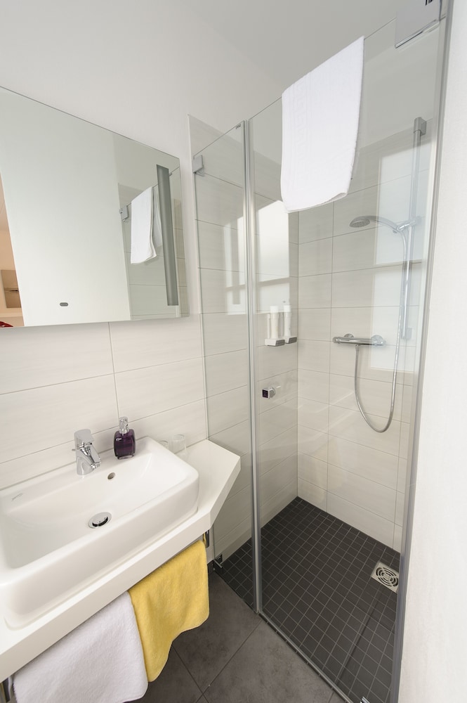 Hotel Garni Viktoria 16/18