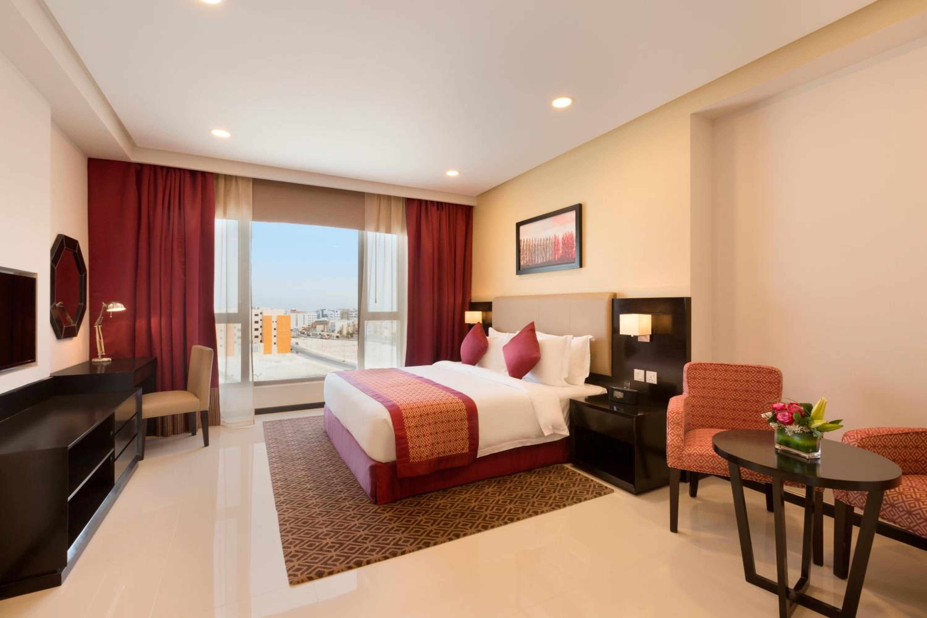 غرفة سوبيريور للمدخنين، Ramada Hotel & Suites by Wyndham Amwaj Islands Manama 4/7