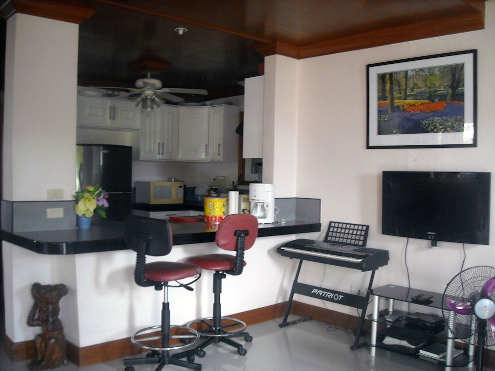 Cebu Guest Inn 35/50