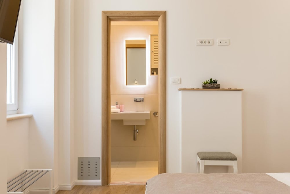 Spalato Luxury Rooms 75/77