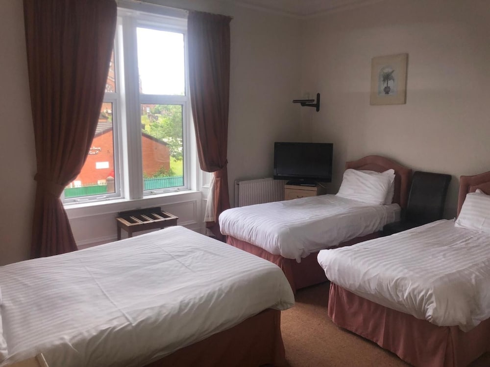 Aberdour Guest House 3/22