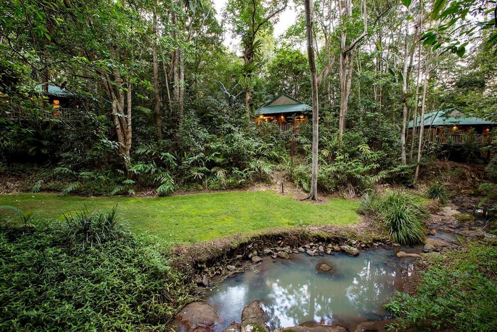 NARROWS ESCAPE RAINFOREST RETREAT 36/50
